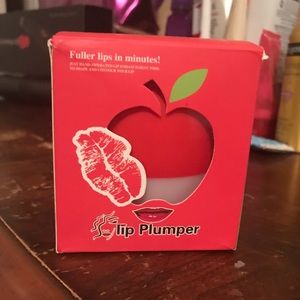 APPLE LIP PLUMPER